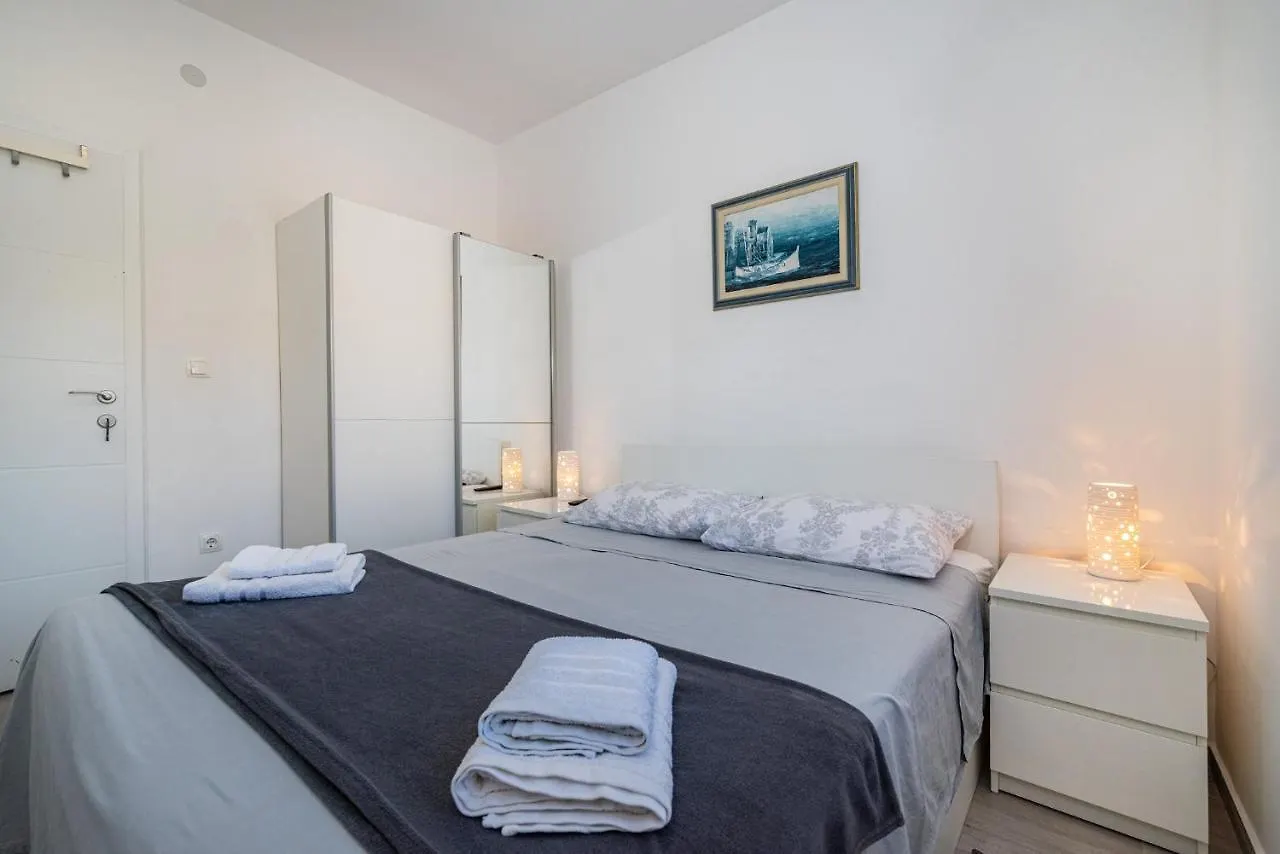 Holiday House Ventum Razanac