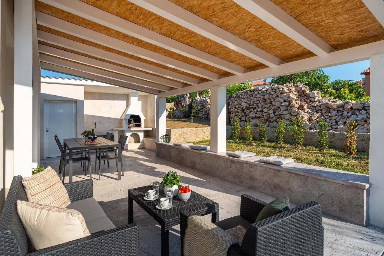 Holiday House Ventum Ražanac
