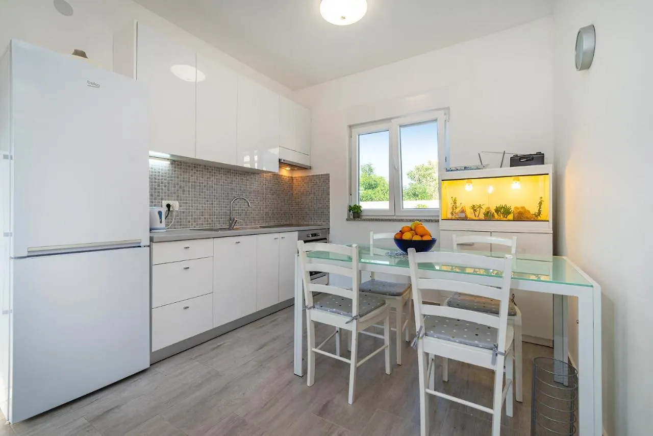 Holiday House Ventum Razanac 0*,  Croatia